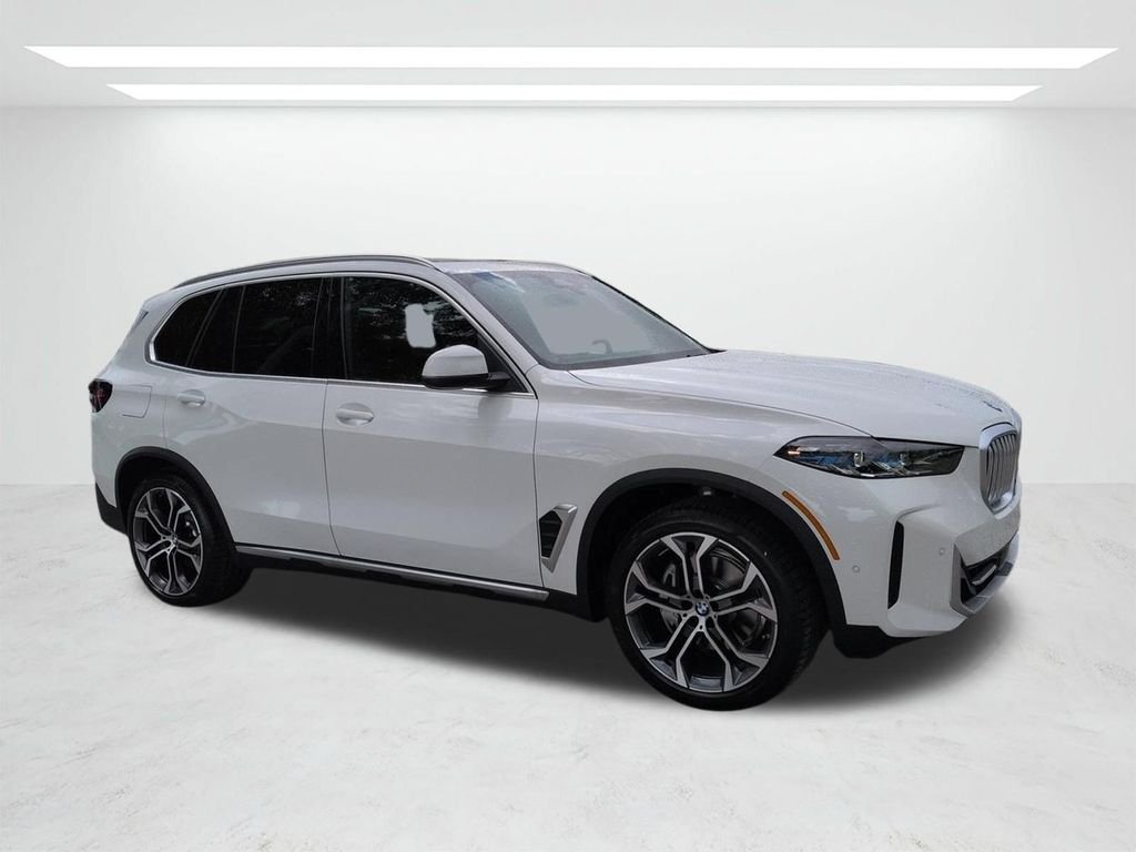New 2026 Alpine White BMW xDrive40i image 2