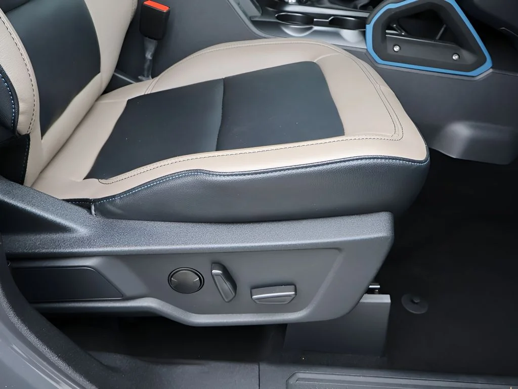 Used 2024 Carbonized Gray Metallic Ford Wildtrak image 12