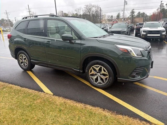 Used 2023 Green Subaru Premium image 3