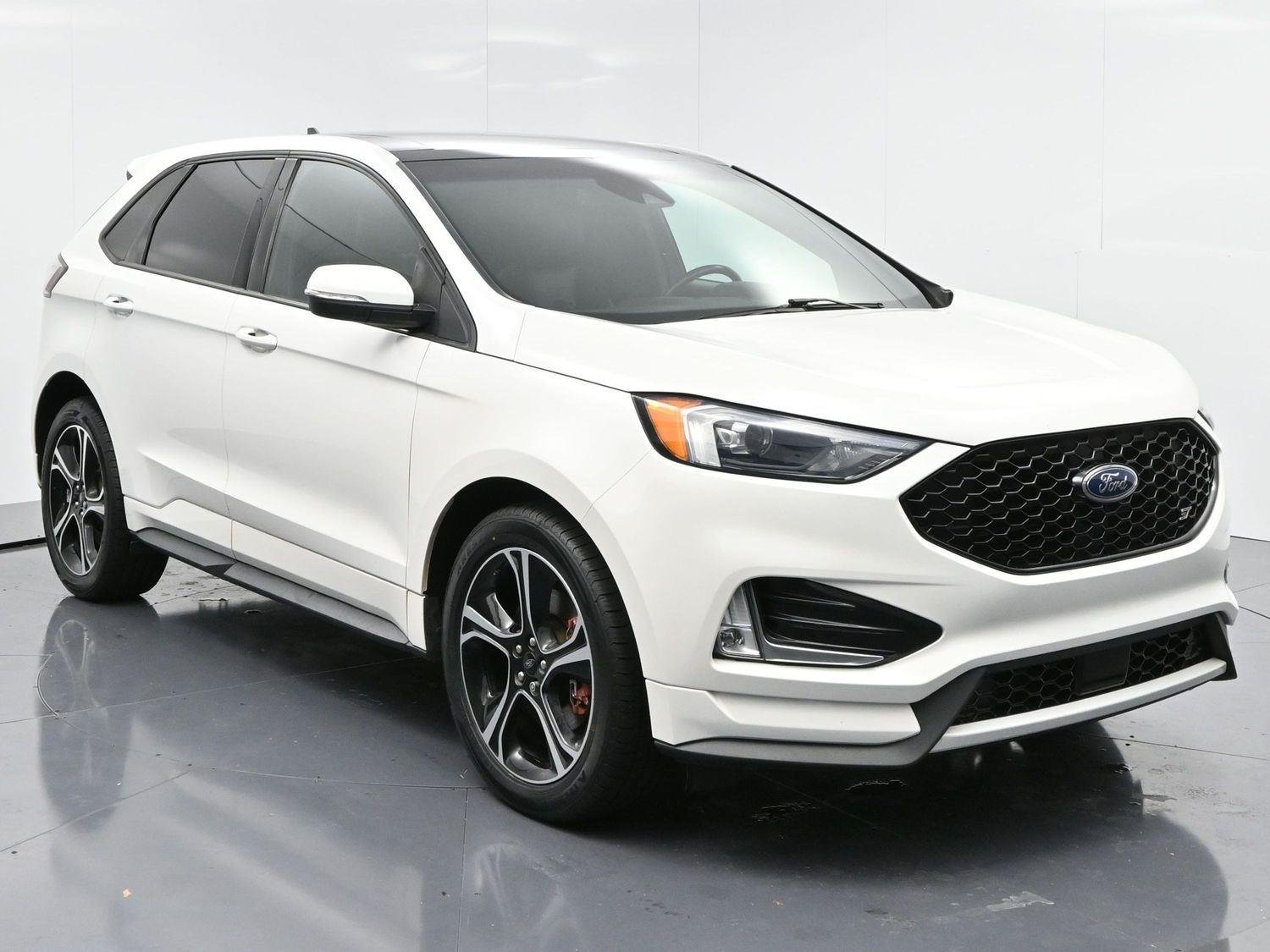 2020 Ford Edge ST photo 2