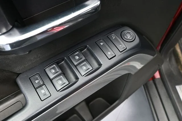 Used 2016 Red Chevrolet LT image 19