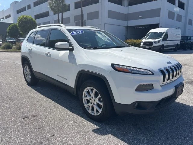 2018 Jeep Cherokee Latitude Plus 4X4's photo