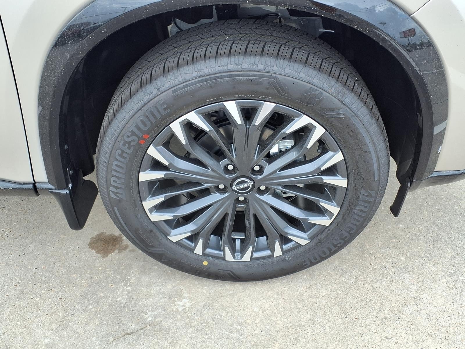 2026 Nissan Rogue Platinum Silver at Robbins Nissan