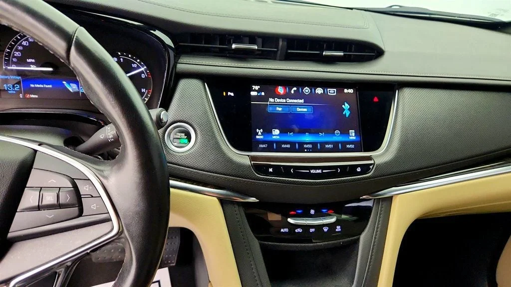 Used 2019 Stellar Black Metallic Cadillac FWD 4dr image 17