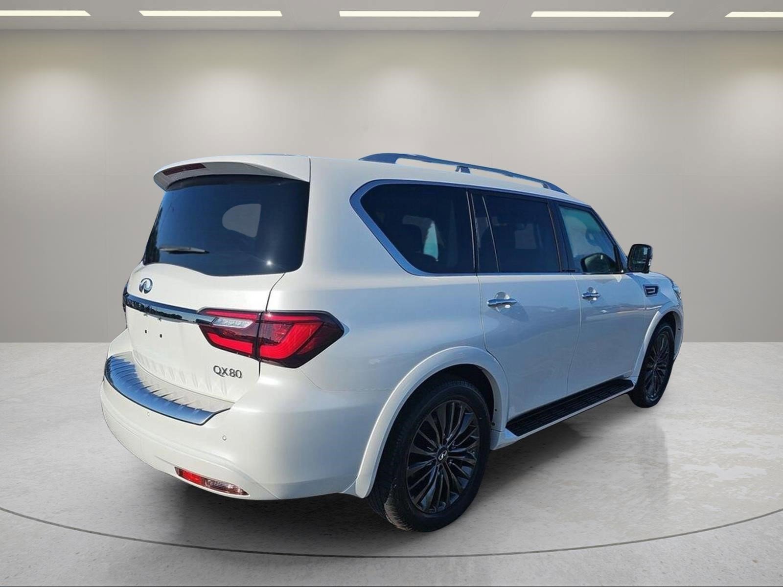 Used 2023 Moonstone White INFINITI PREMIUM SELECT image 4