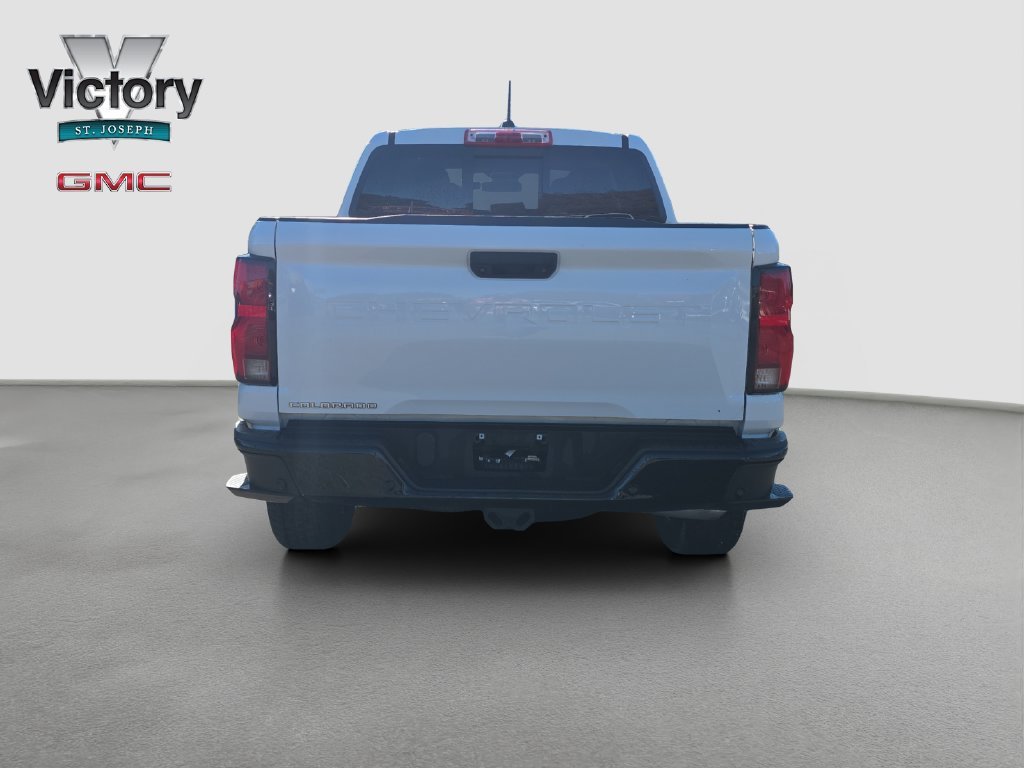 Used 2024 Summit White Chevrolet Z71 image 16