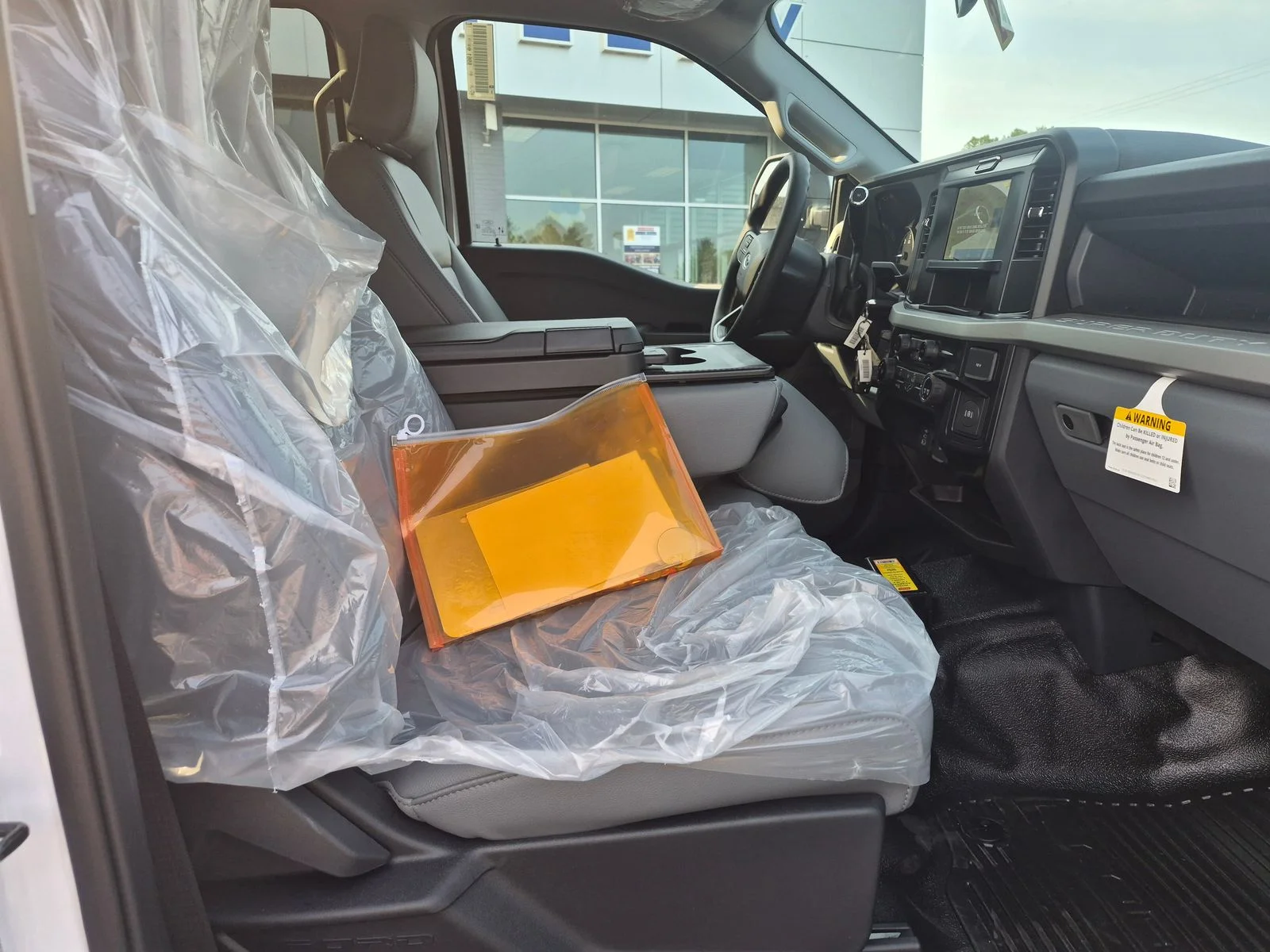 New 2026 Oxford White Ford XL SERVICE BODY image 8