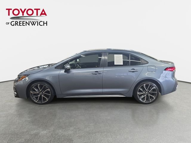 Used 2020  Toyota SE image 5
