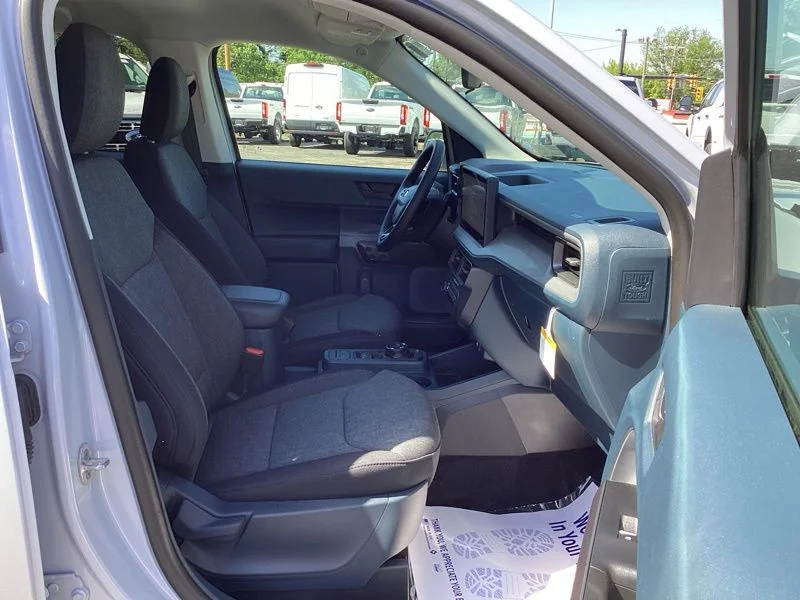 2026 Ford Maverick XLT - Photo 13
