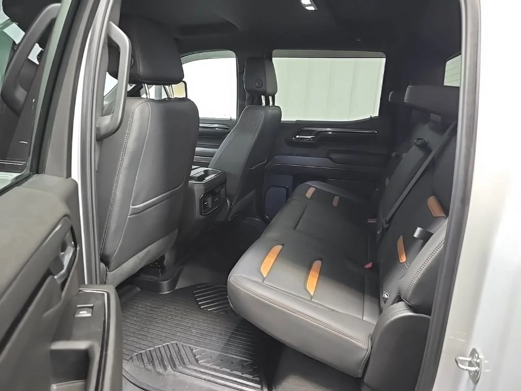Used 2023 Summit White GMC AT4 image 31