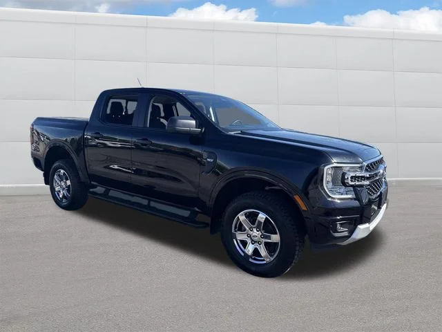 Used 2025 Black Ford XLT image 8