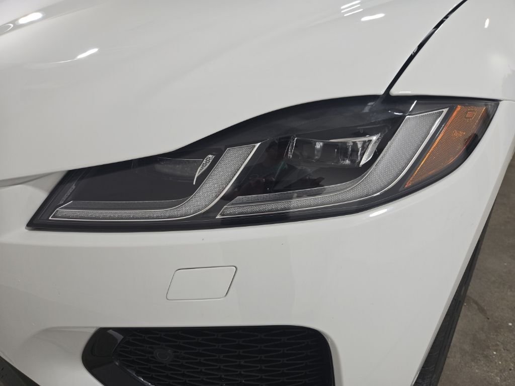 2026 Jaguar F-Pace R-Dynamic S - Photo 27
