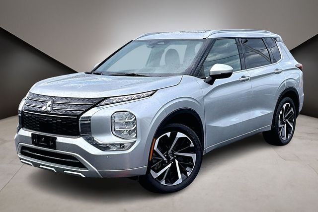 2022 Mitsubishi Outlander SEL FWD's photo