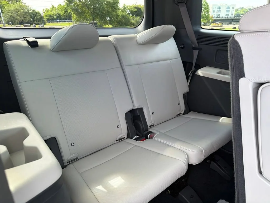 Used 2024 Serenity White Hyundai SEL image 14