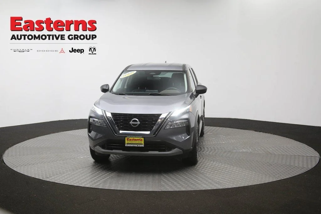 Used 2023 Gray Nissan SV image 53