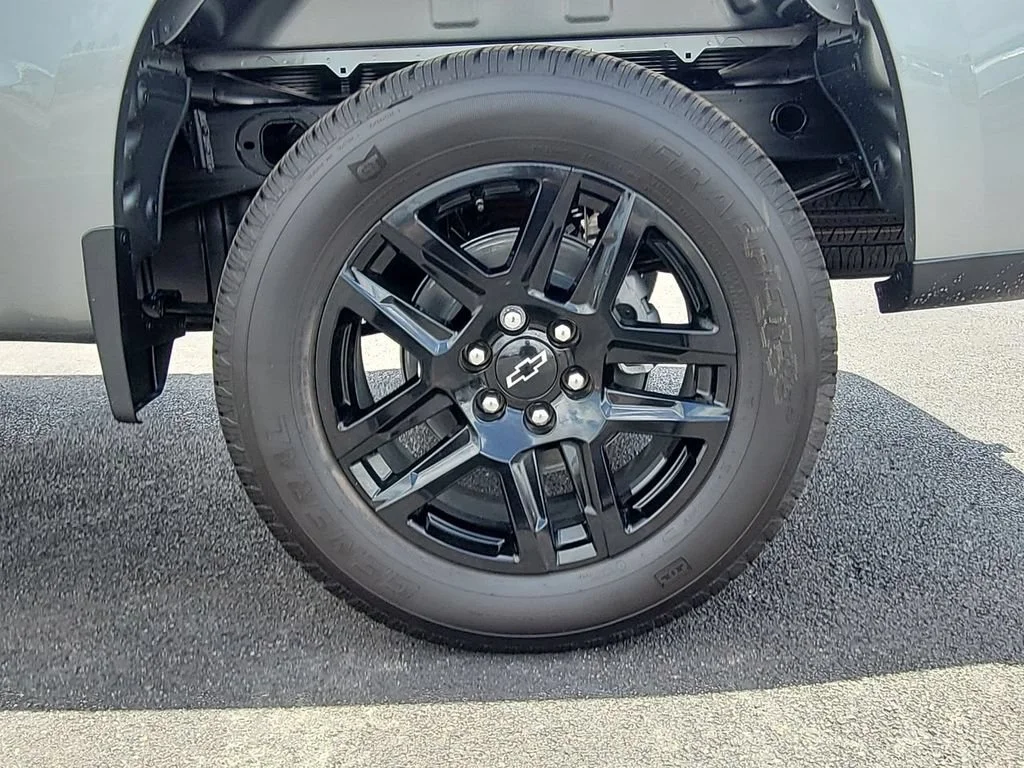 New 2026 Sterling Gray Metallic Chevrolet RST image 33