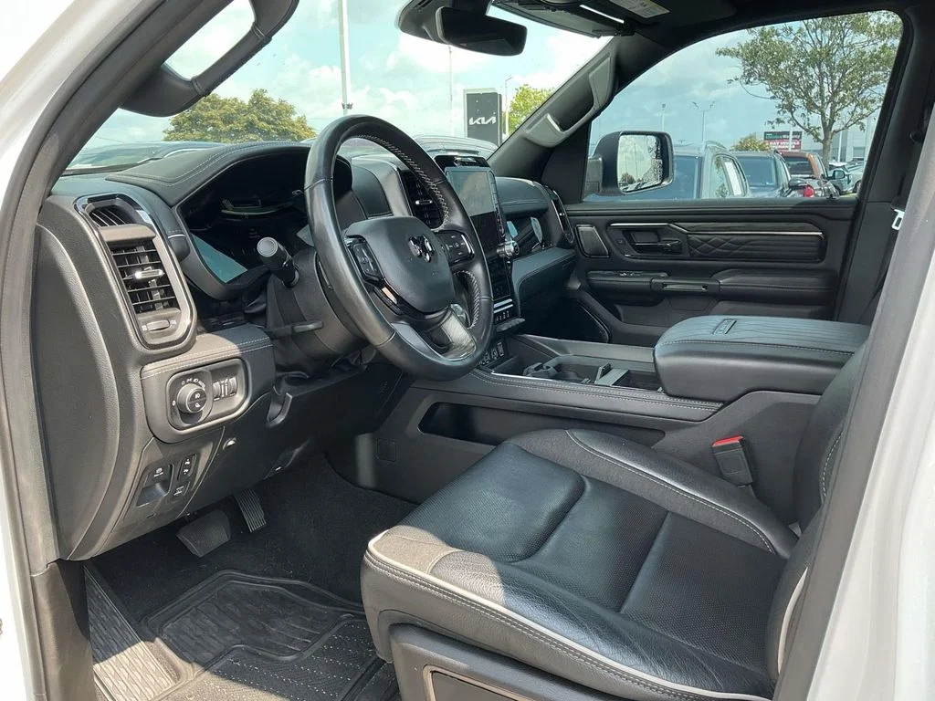 Used 2025 White Ram Limited image 12