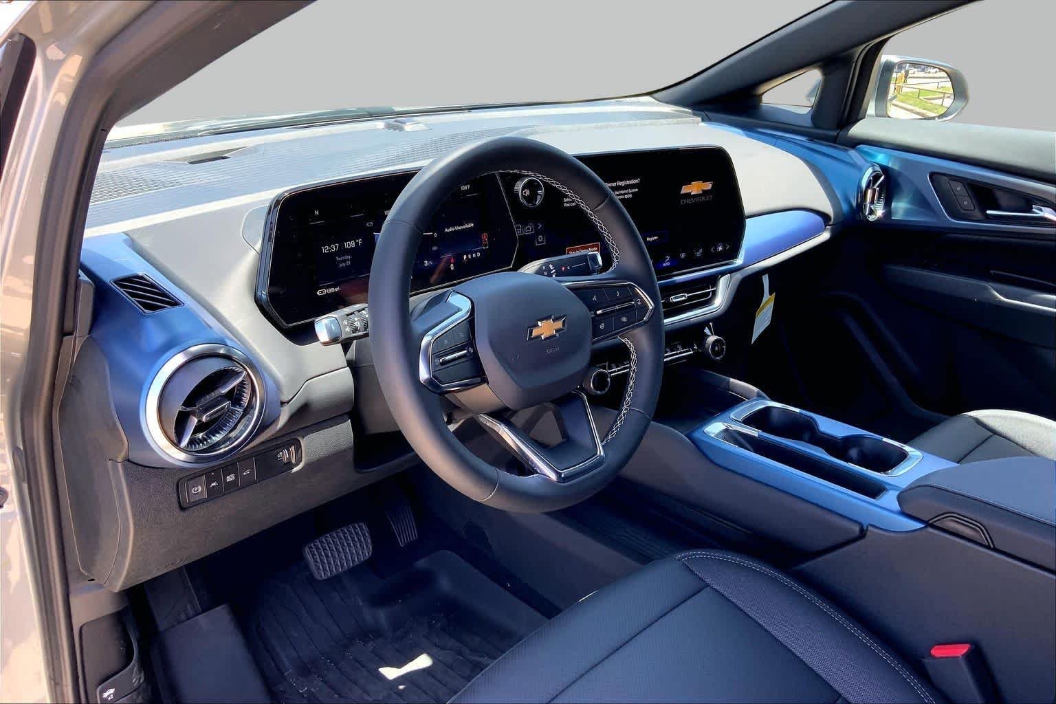2026 Chevrolet Equinox EV 2LT - Photo 9