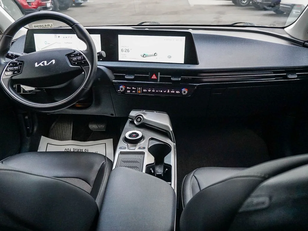 Certified Used 2024 Gray Kia Light image 15