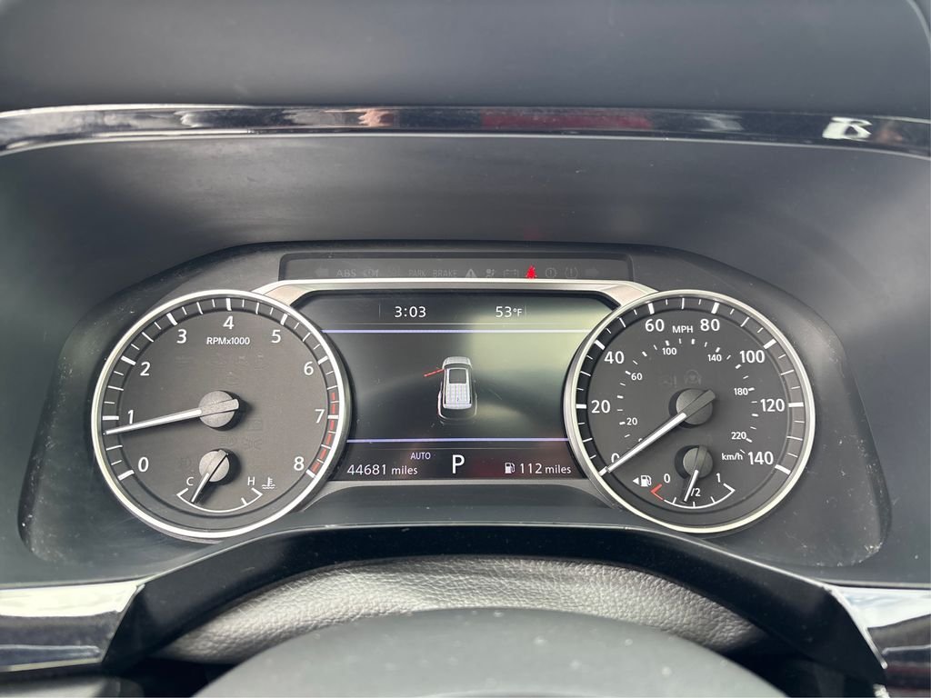 Used 2023 Silver Nissan SL image 25