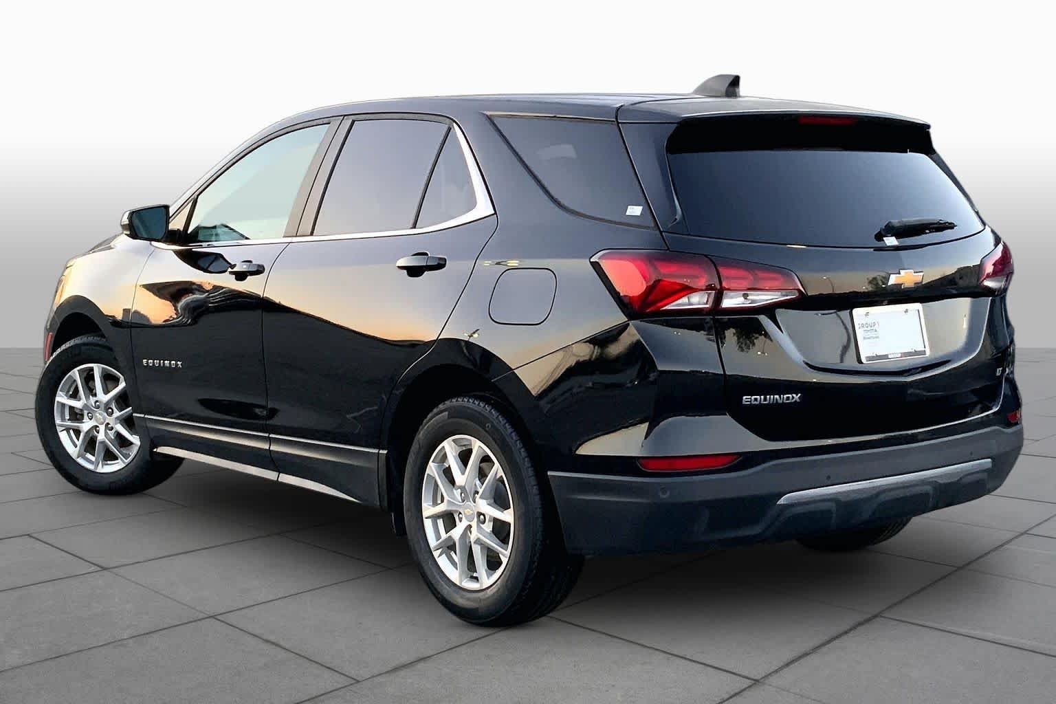 Used 2022 Mosaic Black Metallic Chevrolet LT image 11