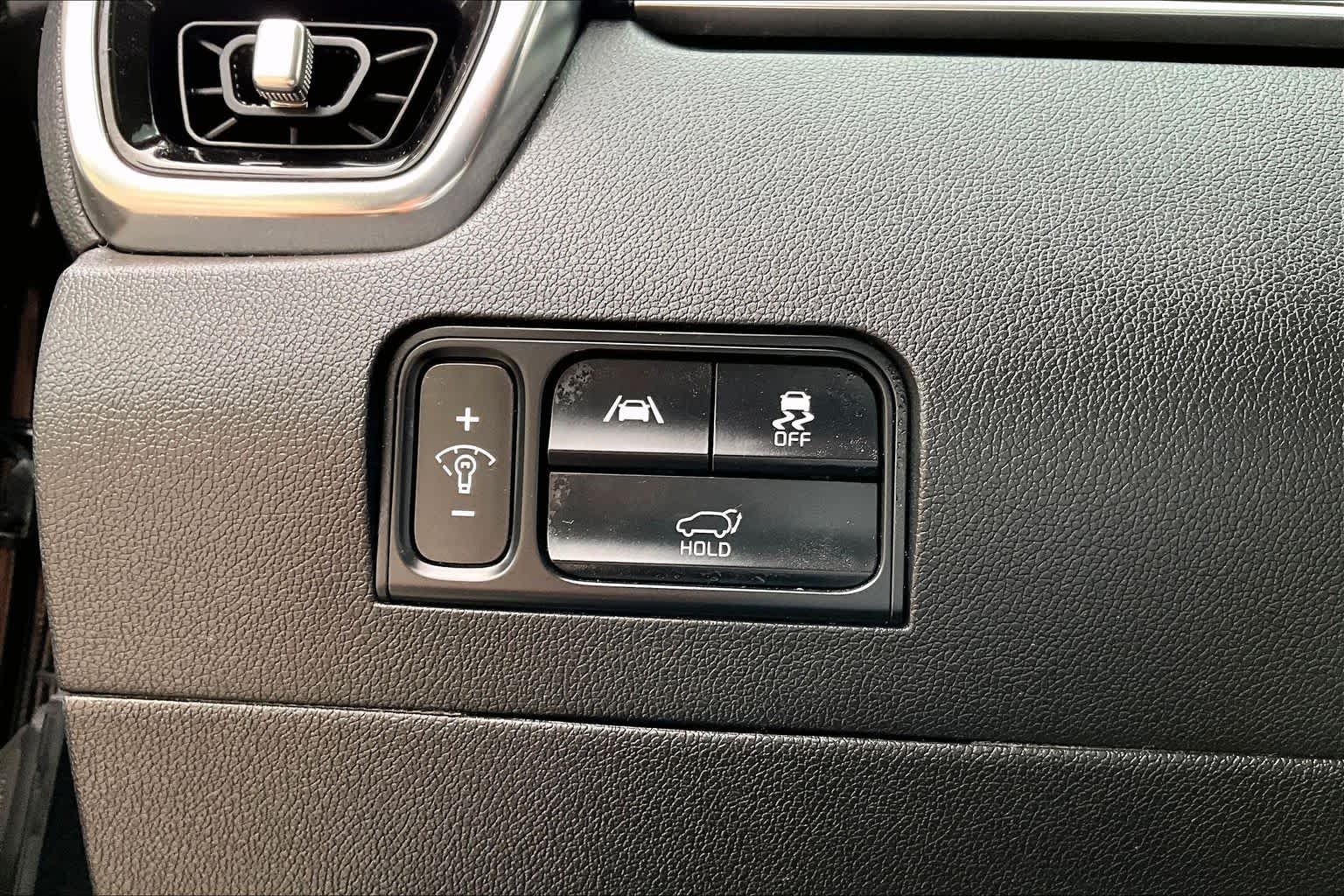 Used 2022 Ebony Black Kia SX image 34