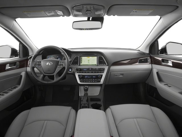 Used 2017 Pewter Gray Metallic Hyundai Limited image 11