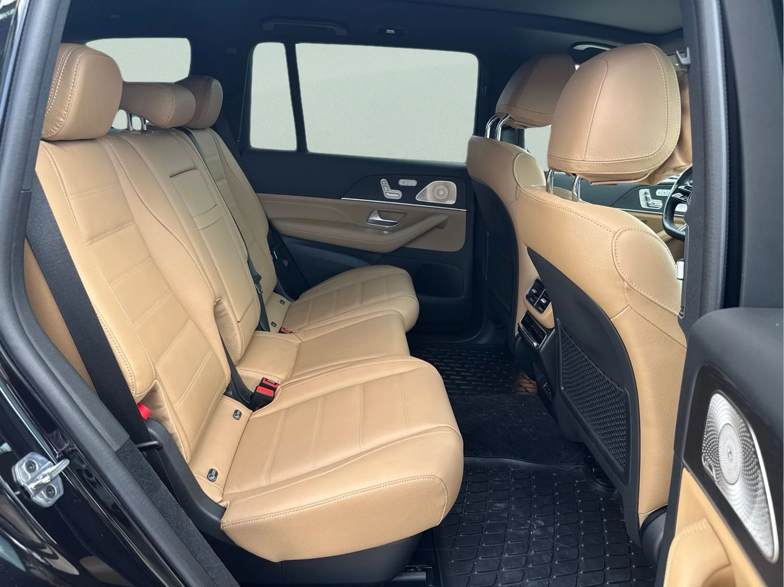 Used 2025 Black Mercedes-Benz GLS 450 image 12