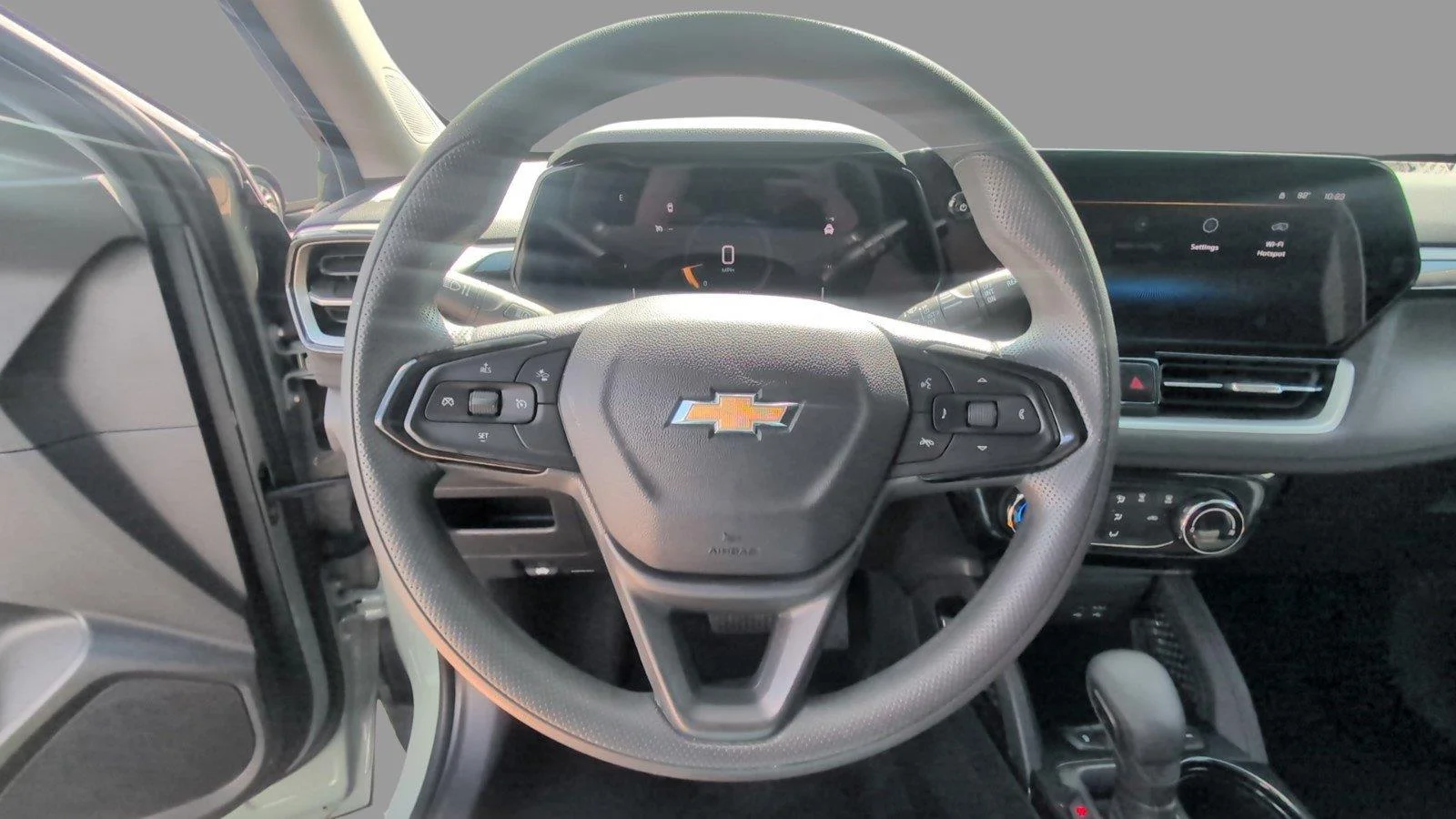 Used 2025 Cacti Green Chevrolet LT image 28