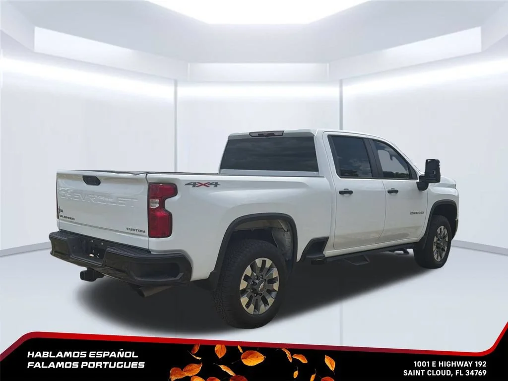 Used 2024 Summit White Chevrolet Custom image 7