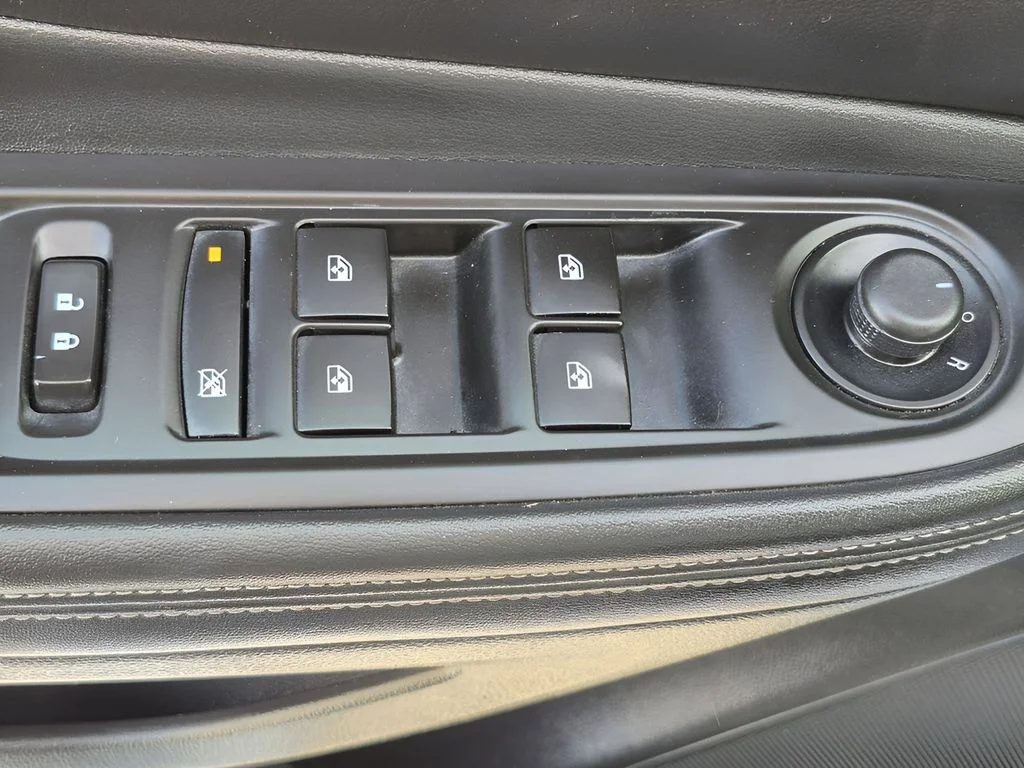Used 2016 Quicksilver Metallic Buick Premium image 8