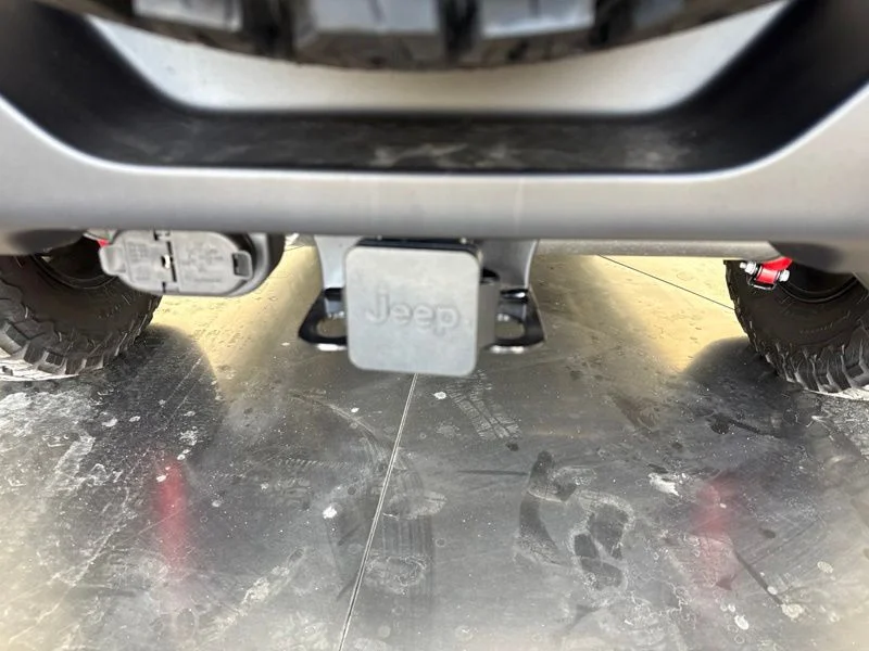New 2026 Bright White Clearcoat Jeep  image 9