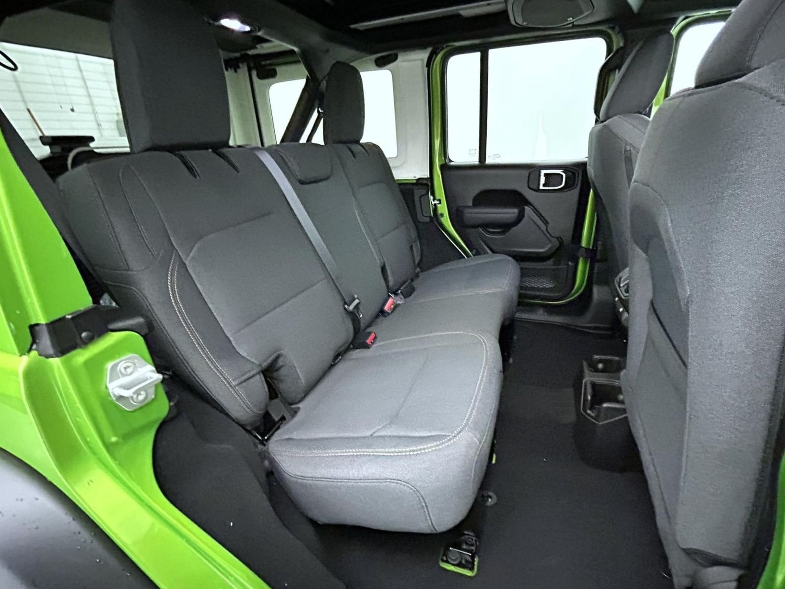 New 2026 Mojito Clear-Coat Exterior Paint Jeep Sport S image 18