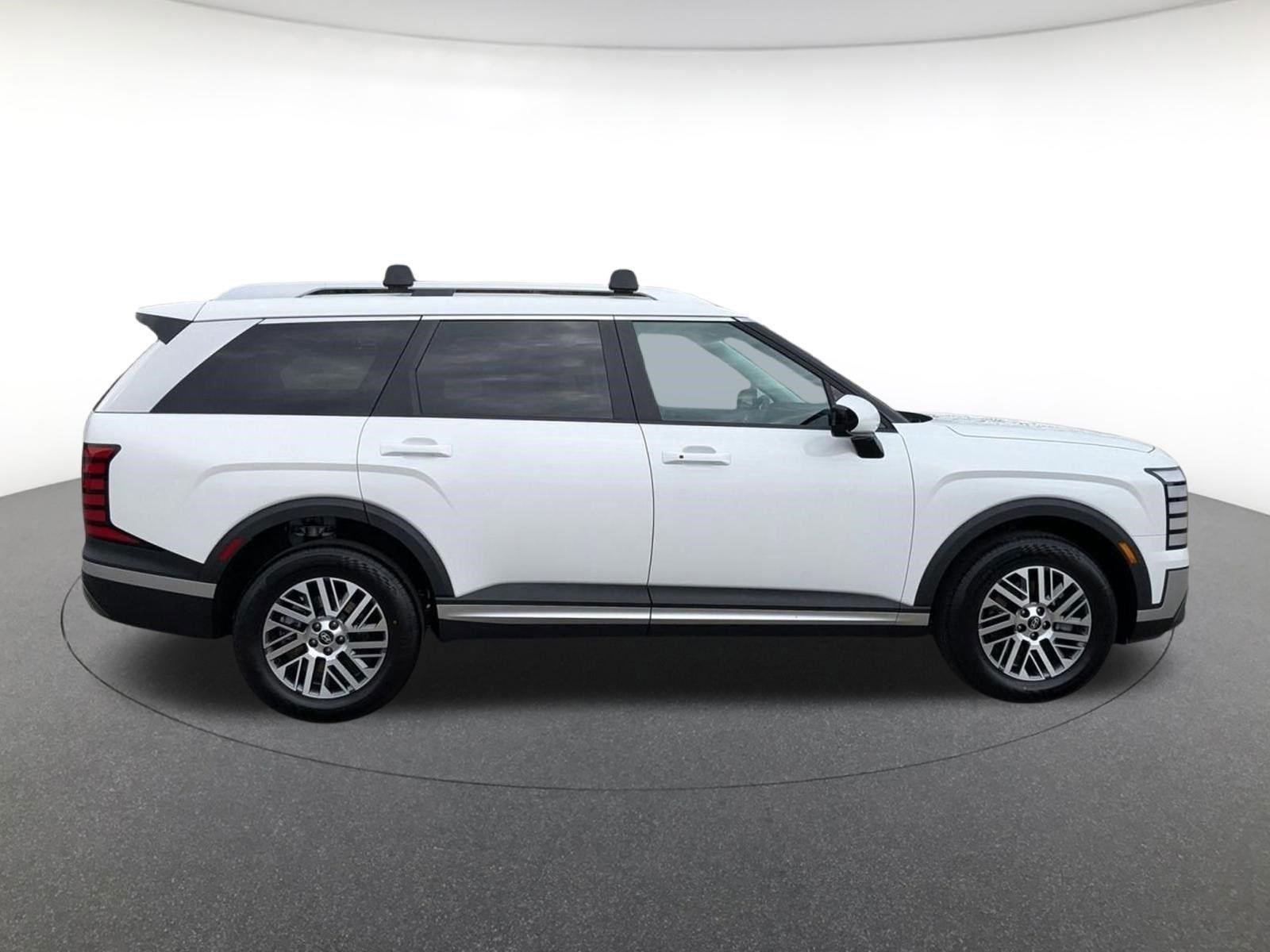 New 2026 Creamy White Pearl Hyundai SEL 7P image 3