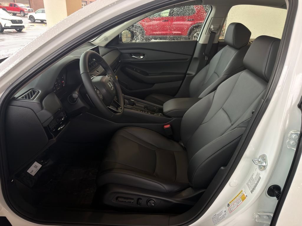 Used 2026 White Honda EX-L image 17