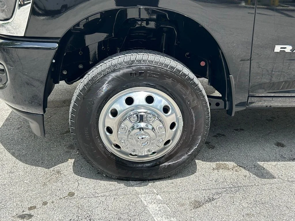 Used 2025 Black Ram Laramie image 32