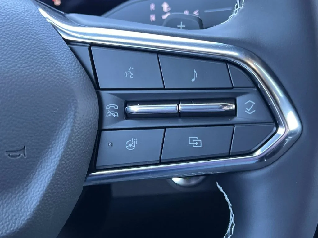 2027 Chevrolet Traverse LT - Photo 22