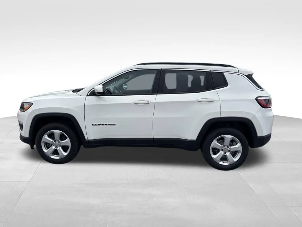 Used 2019 Jeep Compass Latitude with VIN 3C4NJDBBXKT734658 for sale in Oneida, NY