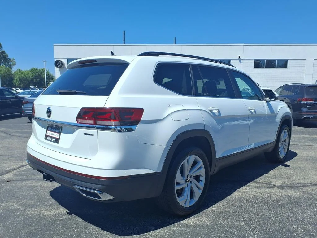 Certified Used 2023 Pure White Volkswagen 3.6L V6 SE w/Technology image 2