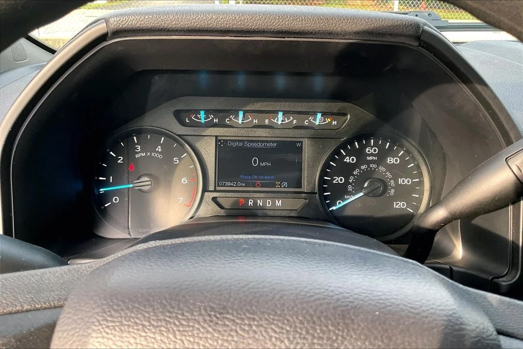 Used 2020 Silver Metallic Ford XL image 19