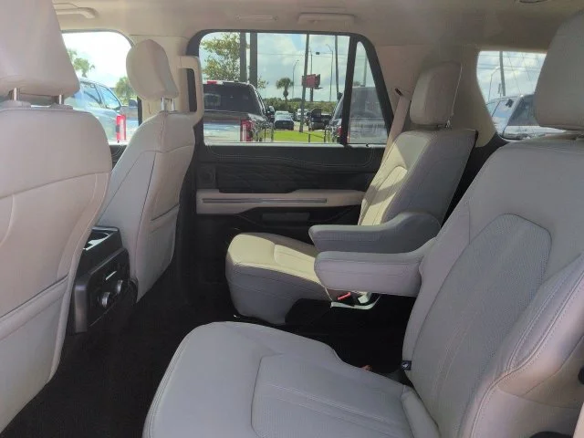 Certified Used 2024 Oxford White Ford Platinum image 16
