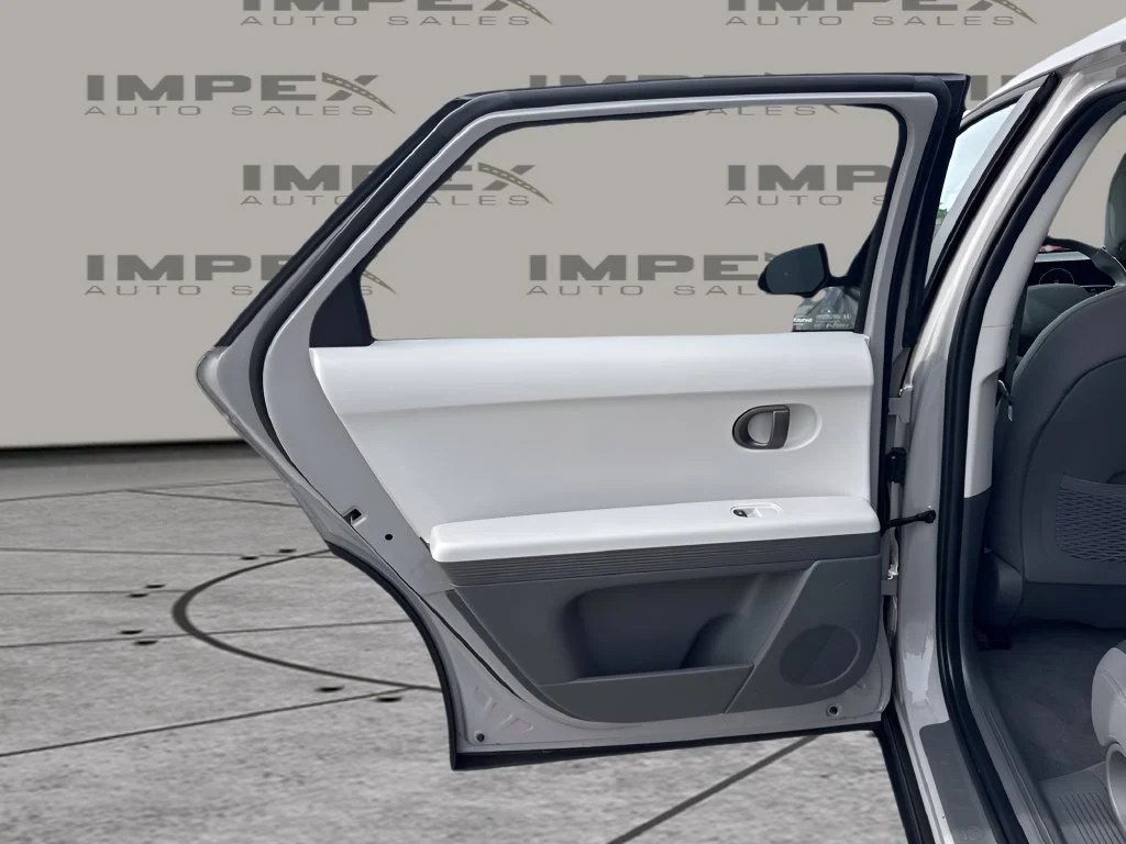 Used 2025 Gray Hyundai SE image 26