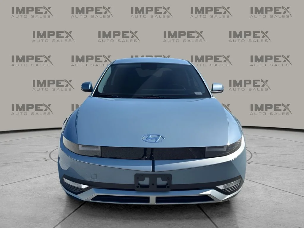 Used 2023 Blue Hyundai SE image 8