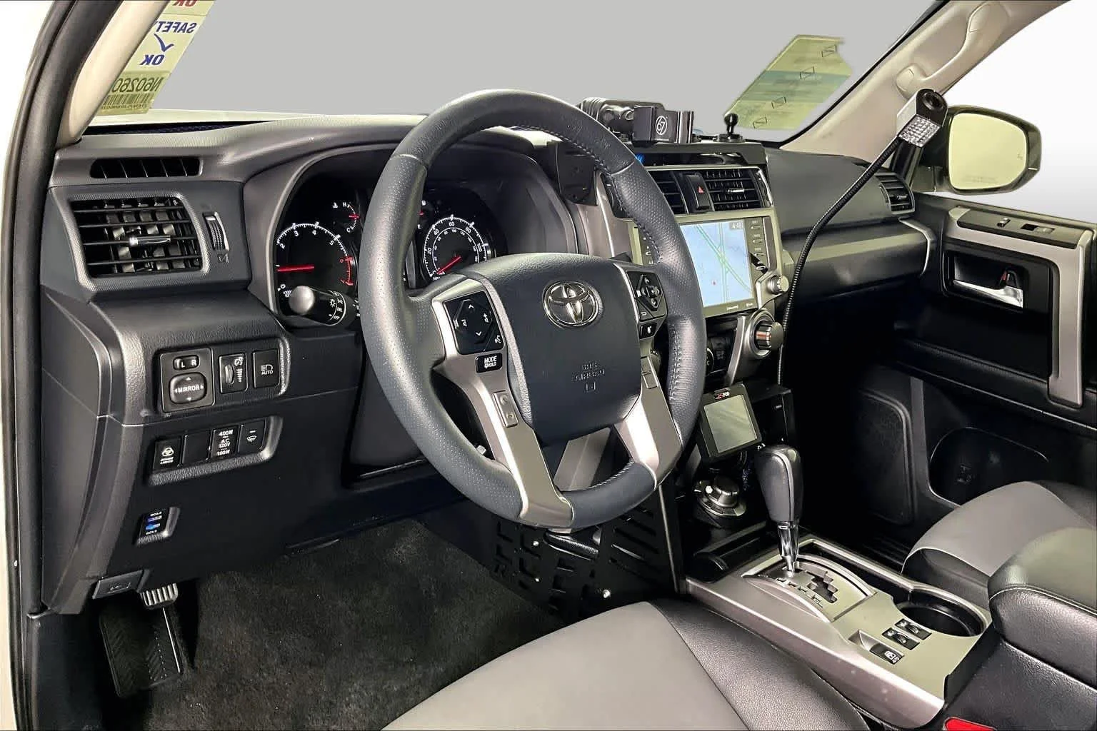 2022 Toyota 4Runner SR5 Premium - Photo 16
