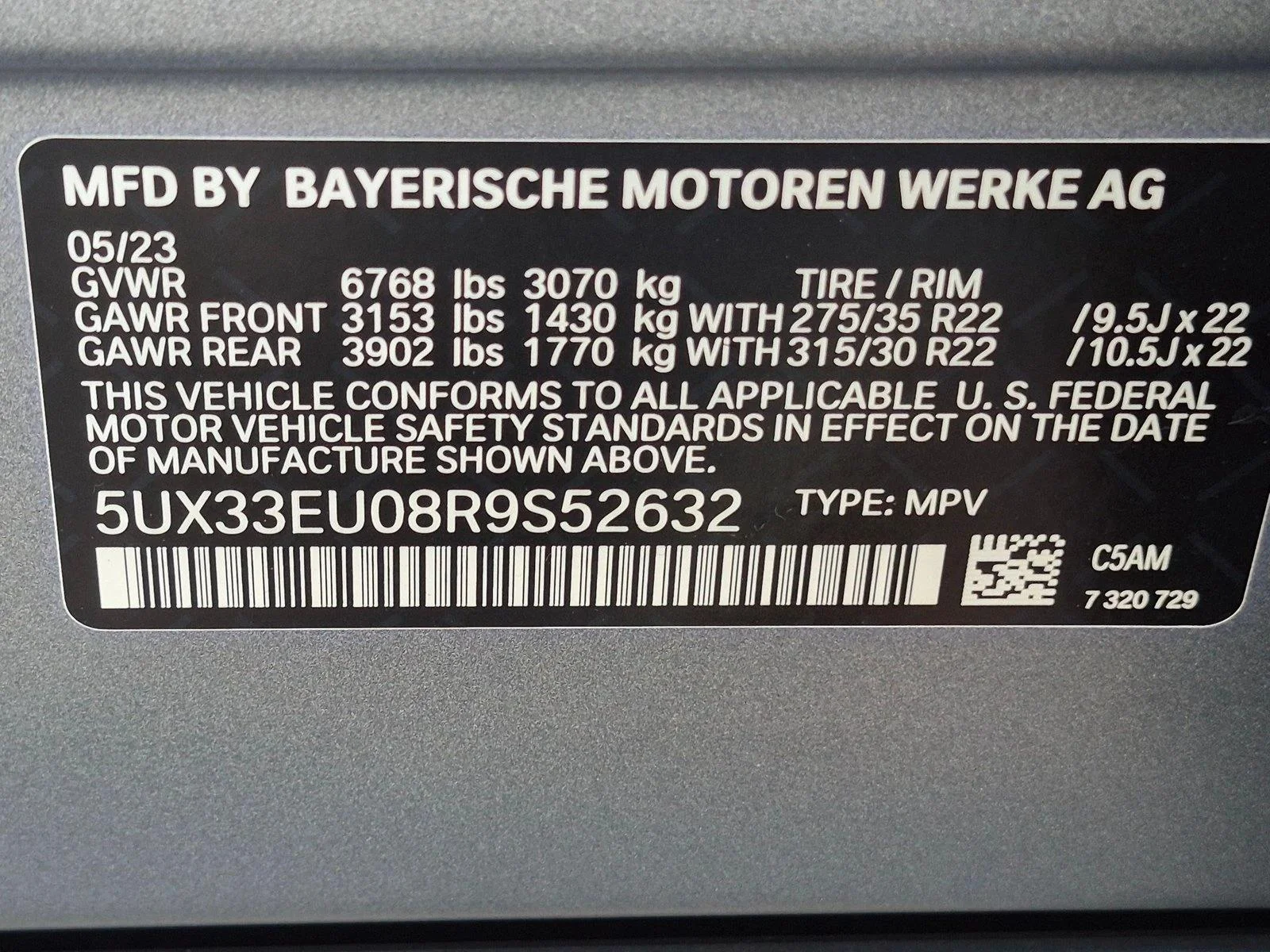 Used 2024 Frozen Pure Grey Metallic BMW M60i image 24