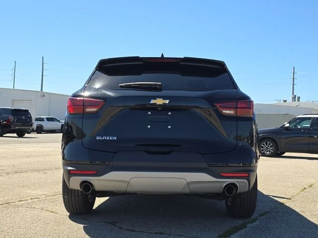 Used 2024 Black Chevrolet LT image 4