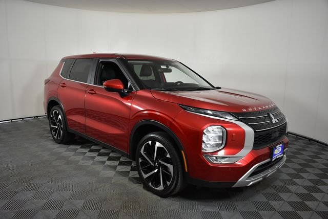 2024 Mitsubishi Outlander SE - Photo 13