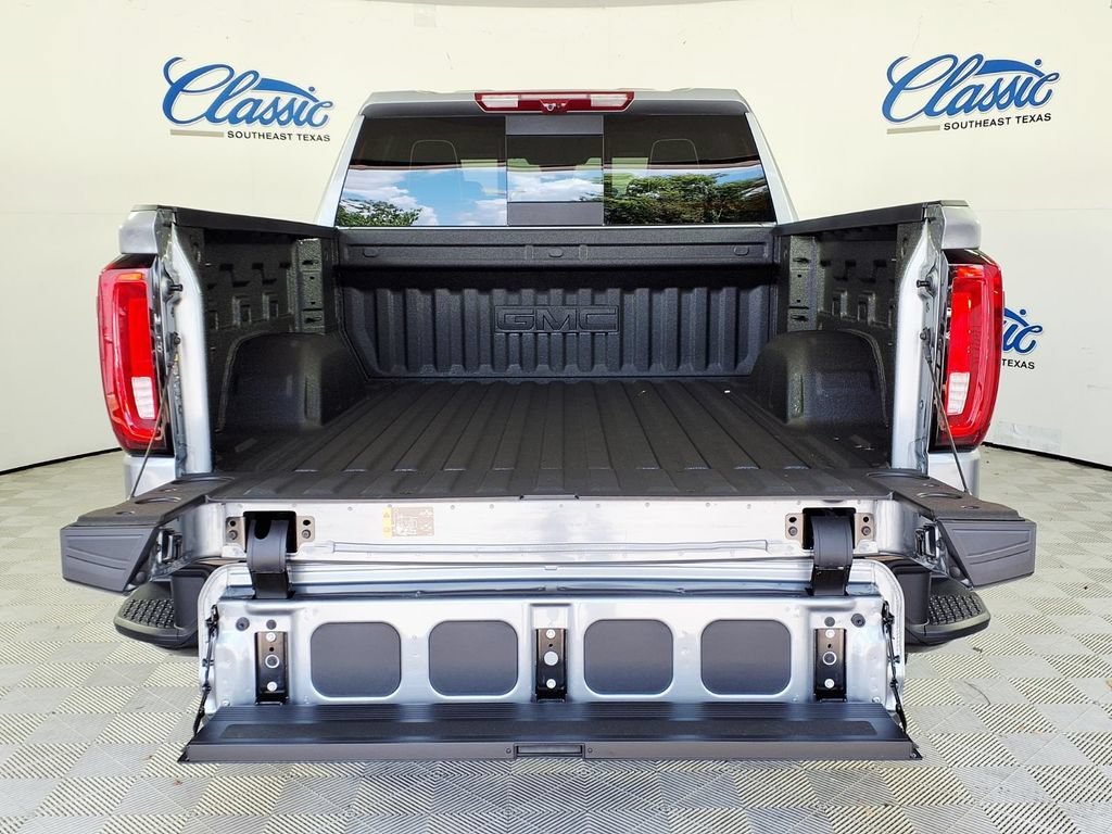 2026 GMC Sierra 1500 AT4X - Photo 5