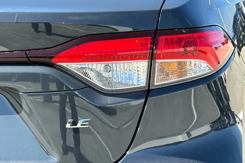 New 2027 Underground Toyota  LE image 29