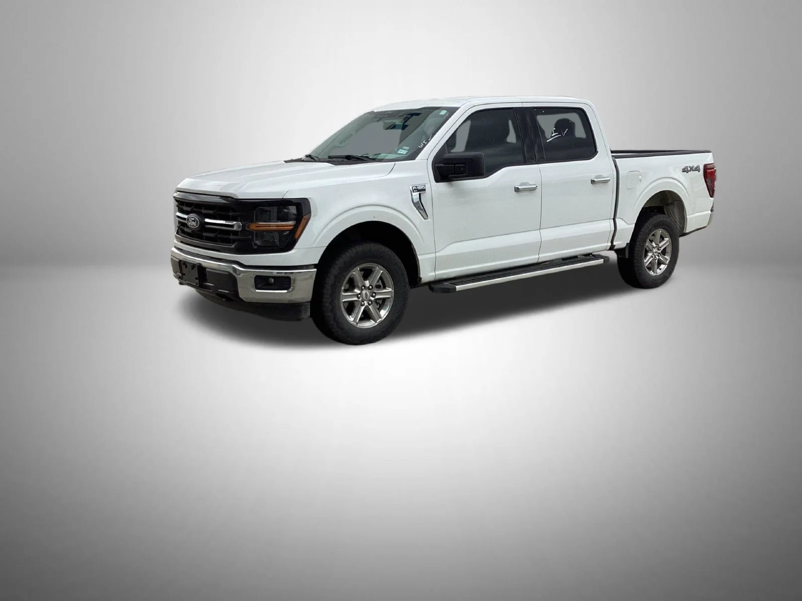 Used 2025 White Ford XLT image 1